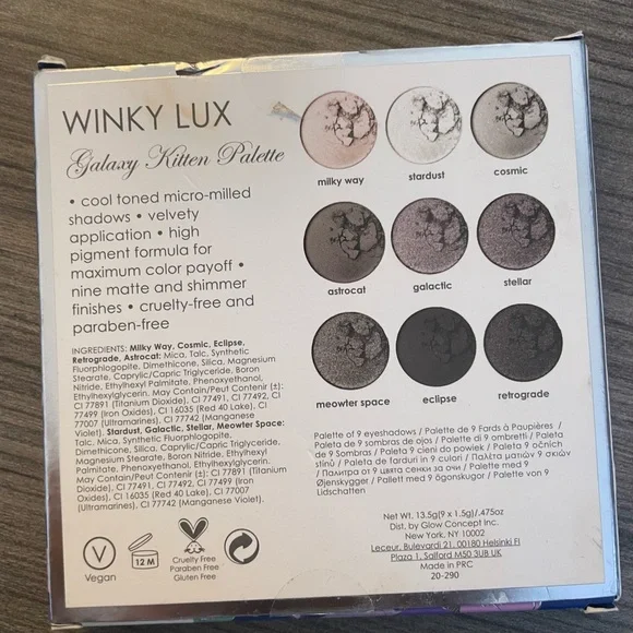 Winky Lux Smokey eyeshadow palette - Picture 3 of 3